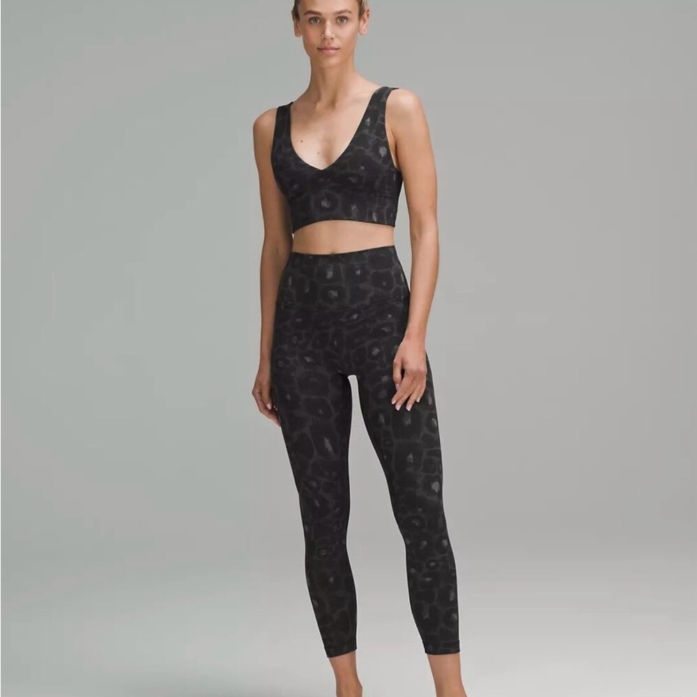 Spray leopard black multi Lululemon Align High-Rise 28” length EUC worn 1x